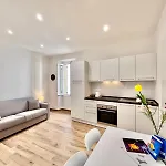 Fleur De Sel -Menton City Center Studio Apartment 아파트 *